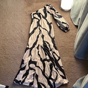 Chic One-Shoulder Black and Cream Dress